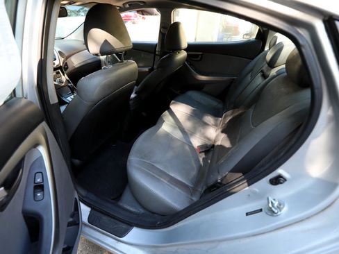 Used 2012 Hyundai Elantra Limited image 12