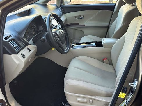Used 2013 Toyota Venza LE image 11