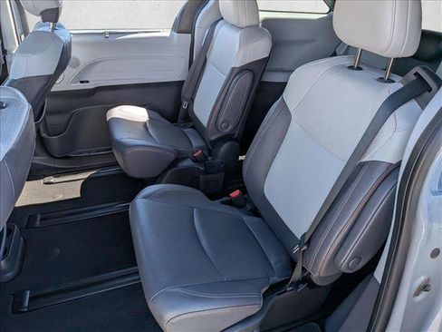 Used 2024 Toyota Sienna XSE image 20