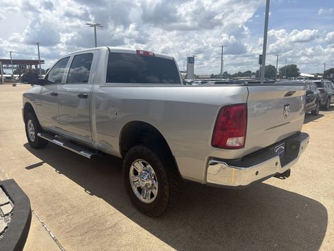 Used 2016 RAM 2500 Tradesman w/ Chrome Appearance Group AWD/4WD image 4