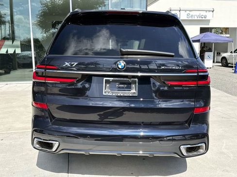 Used 2026 BMW X7 xDrive40i w/ Executive Package AWD/4WD image 4