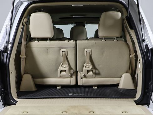 Used 2016 Lexus LX 570 4WD image 20