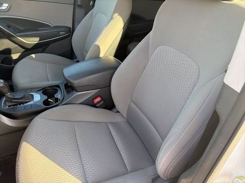 Used 2018 Hyundai Santa Fe Sport image 6