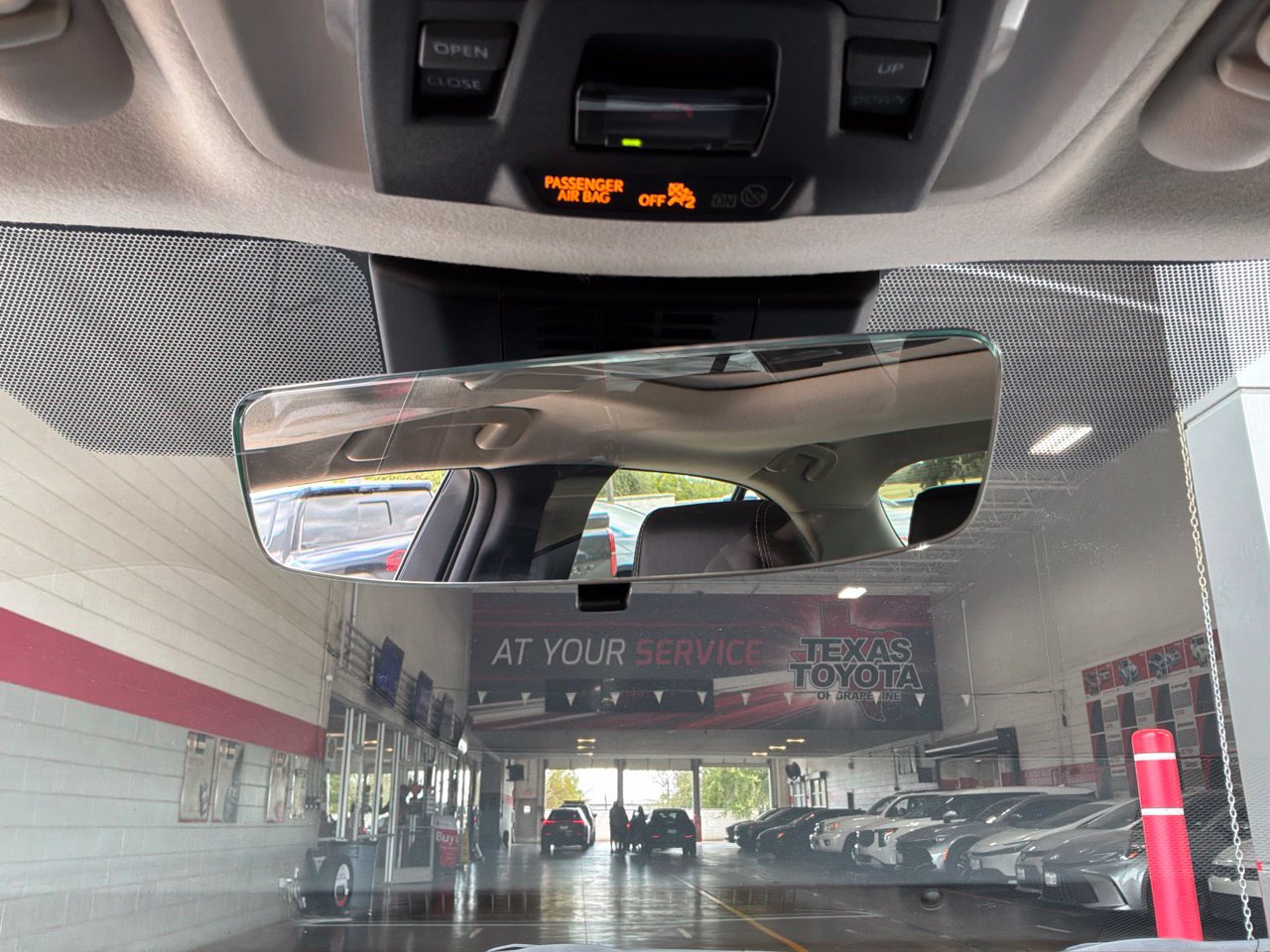 Used 2023 Toyota Corolla XLE FWD image 20