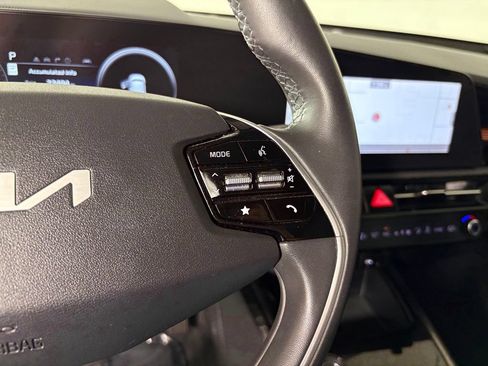 Used 2023 Kia Niro Wind FWD image 21
