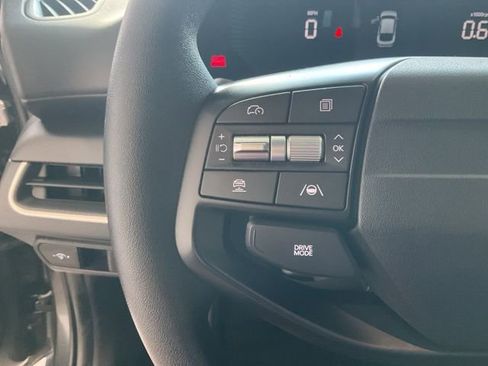 Used 2025 Kia K4 LXS image 9