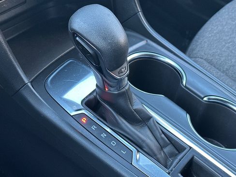 Used 2024 Chevrolet Equinox LT image 17