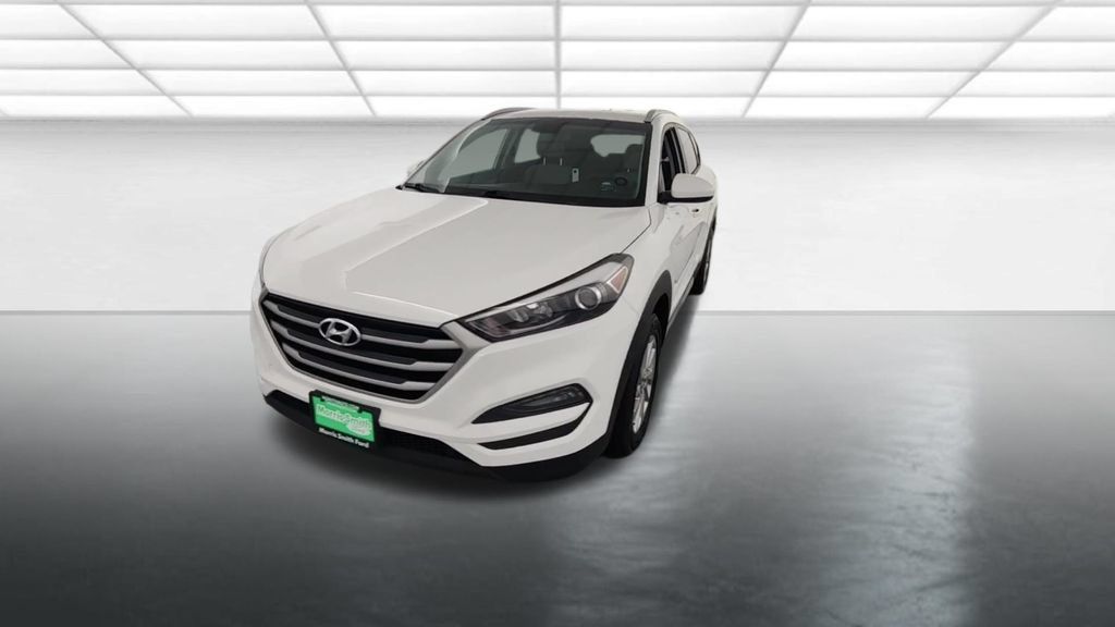 Used 2017 Hyundai Tucson SE w/ SE Popular Package 02 AWD/4WD image 2