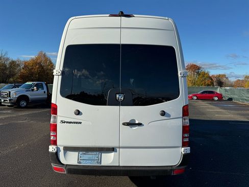 Used 2009 Dodge Sprinter 3500 image 5