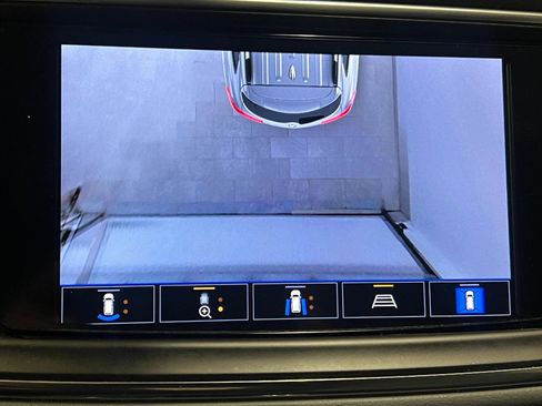 Used 2024 Buick Enclave Premium image 51