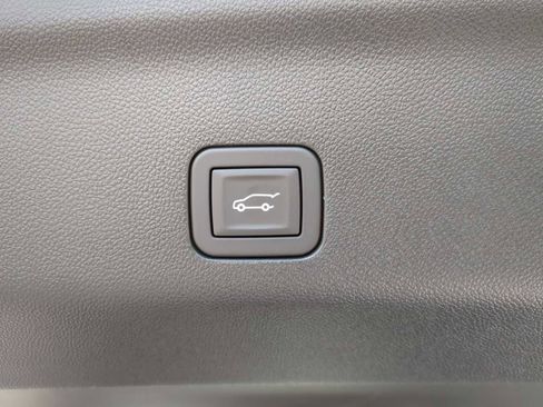 New 2026 GMC Yukon Denali w/ Sun & Power Step Package image 28