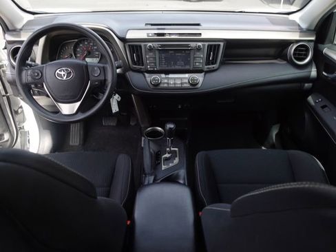 Used 2015 Toyota RAV4 XLE FWD image 4