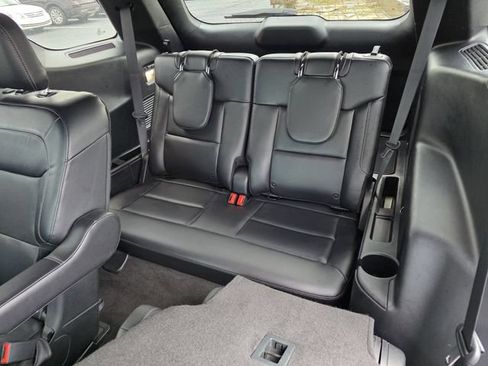 Certified 2020 Ford Explorer Limited RWD image 18
