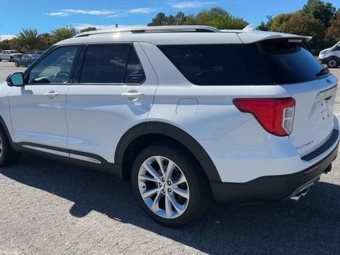 Used 2022 Ford Explorer Platinum w/ Equipment Group 601A image 40