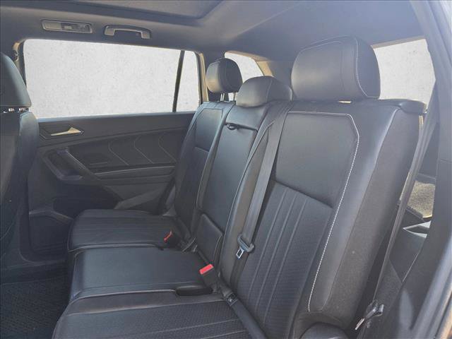 Used 2023 Volkswagen Tiguan SE R-Line FWD image 13