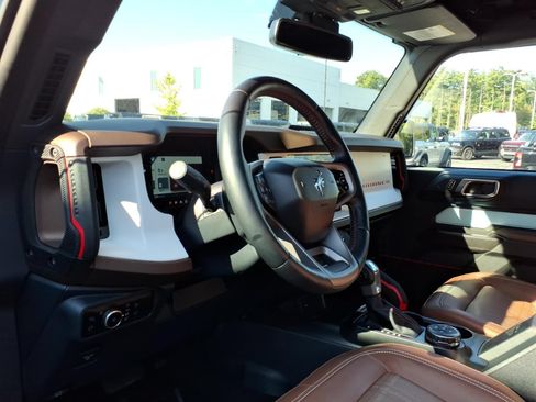 Used 2024 Ford Bronco Heritage Edition AWD/4WD image 17