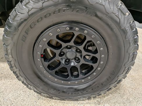 Used 2022 Jeep Wrangler Unlimited Rubicon image 10