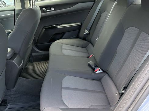 Used 2022 Kia K5 LX FWD image 11