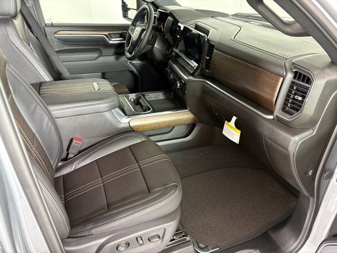 New 2026 Chevrolet Silverado 3500 High Country w/ High Country Premium Package AWD/4WD image 23