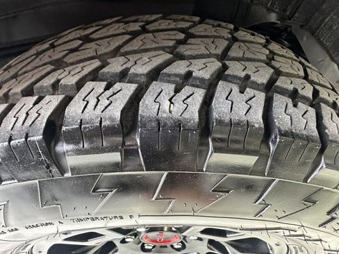 Used 2024 Toyota 4Runner SR5 Premium image 28