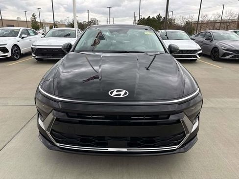 New 2026 Hyundai Sonata SEL FWD image 2