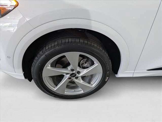 New 2025 Audi Q5 Premium w/ Premium Plus AWD/4WD image 10