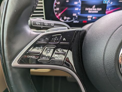 Used 2024 Mercedes-Benz GLS 580 4MATIC image 23