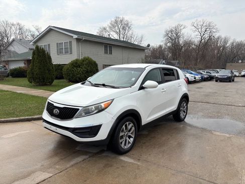 Used 2016 Kia Sportage LX image 9