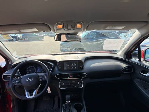 Used 2019 Hyundai Santa Fe SE image 7