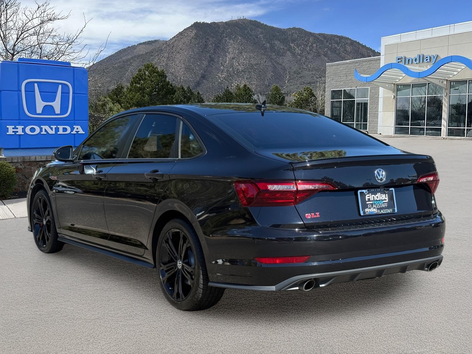 Used 2021 Volkswagen Jetta GLI FWD image 4