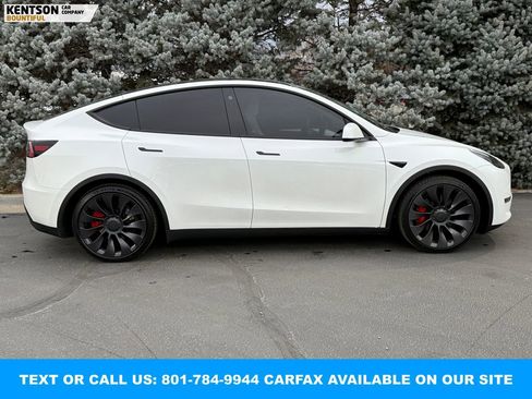 Used 2023 Tesla Model Y Performance image 10