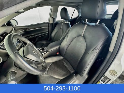 Used 2019 Toyota Camry XSE FWD image 21