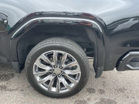 Used 2026 GMC Sierra 1500 Denali w/ Denali Reserve Package AWD/4WD image 8