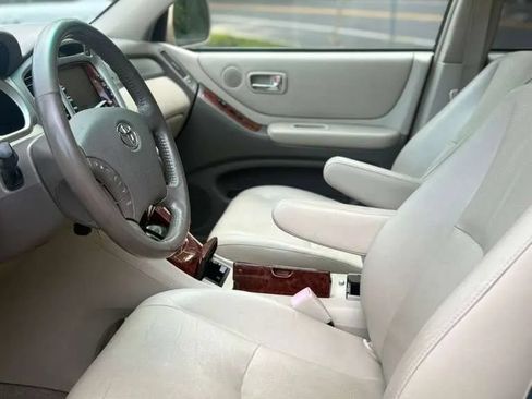 Used 2007 Toyota Highlander Limited w/ Extra Vale Pkg #3 AWD/4WD image 11