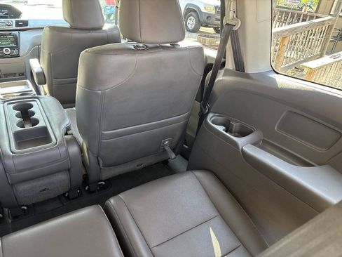 Used 2016 Honda Odyssey EX-L image 24
