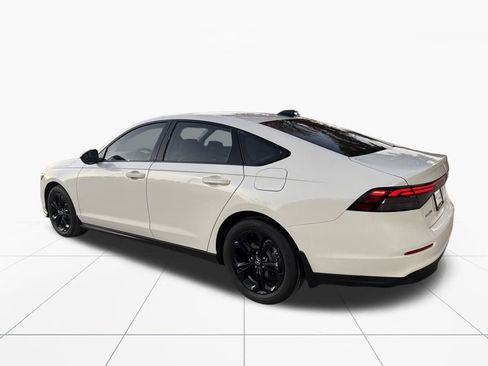 New 2025 Honda Accord SE image 6