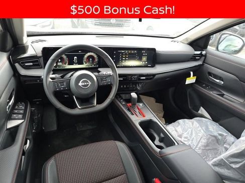 New 2026 Nissan Kicks SR w/ Cold Weather Package image 5