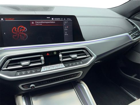 Used 2023 BMW X6 xDrive40i w/ Executive Package image 23