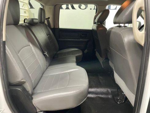 Used 2018 RAM 3500 Tradesman image 24
