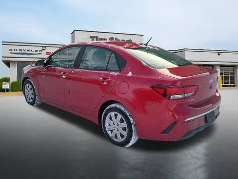 Used 2023 Kia Rio S image 3