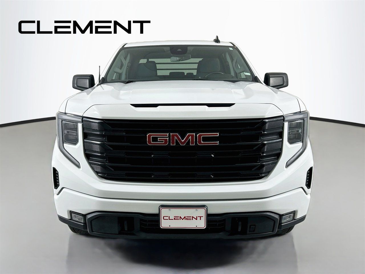 Used 2023 GMC Sierra 1500 Elevation AWD/4WD image 3