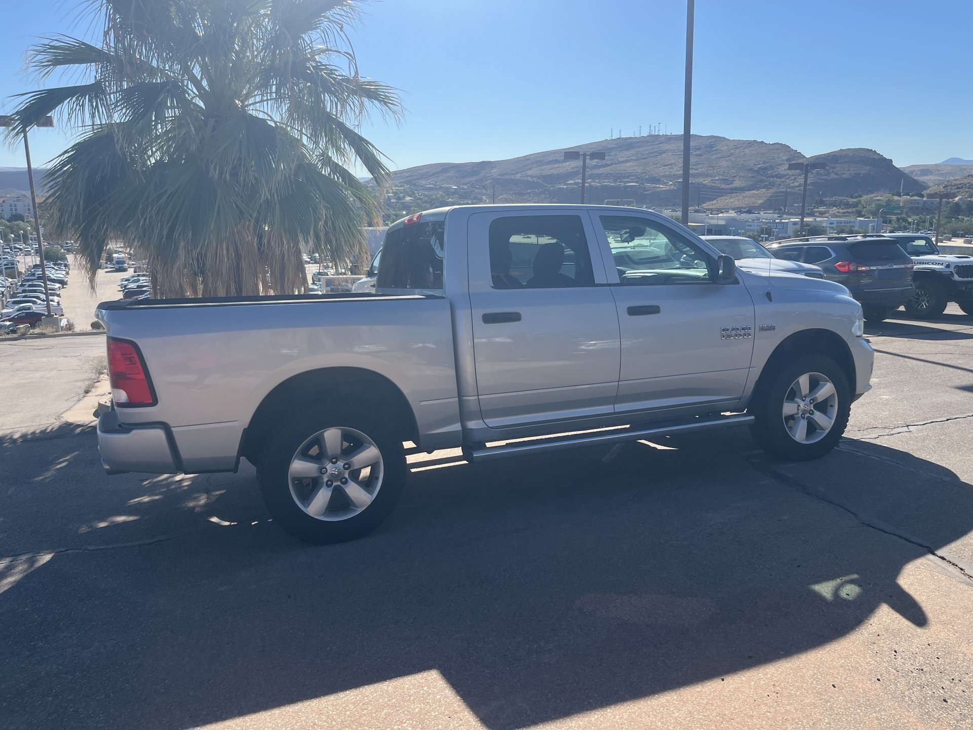 Used 2015 RAM 1500 Express AWD/4WD image 5