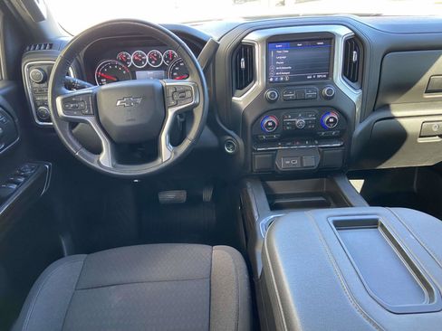 Used 2022 Chevrolet Silverado 1500 RST w/ Z71 Off-Road Package image 2