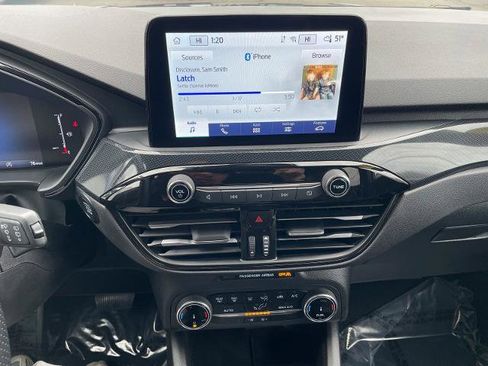 Certified 2025 Ford Escape ST-Line image 5