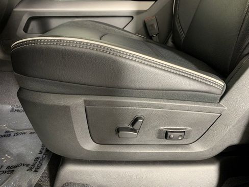 New 2025 RAM 2500 Laramie image 12