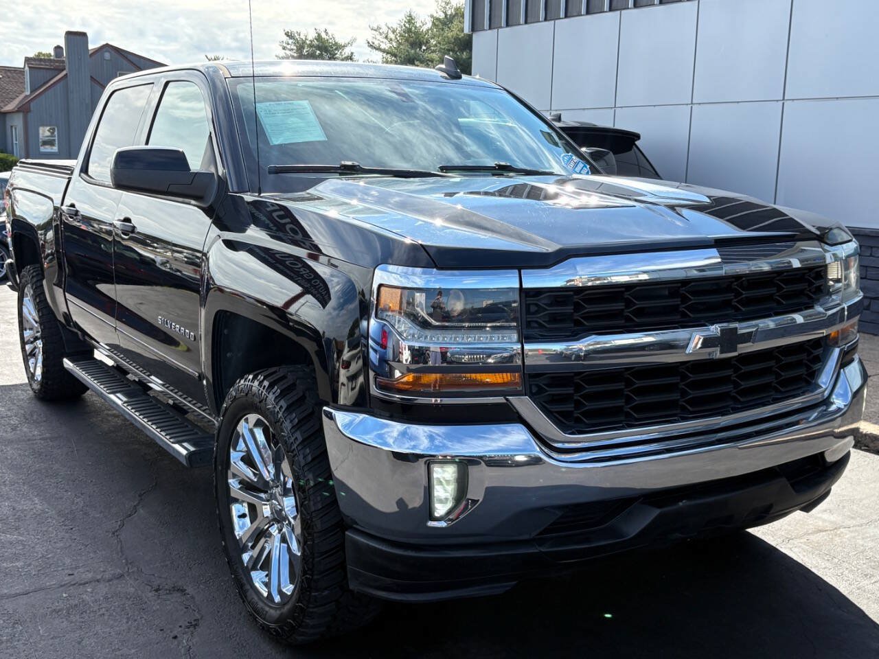 Used 2017 Chevrolet Silverado 1500 LT w/ All Star Edition RWD image 9