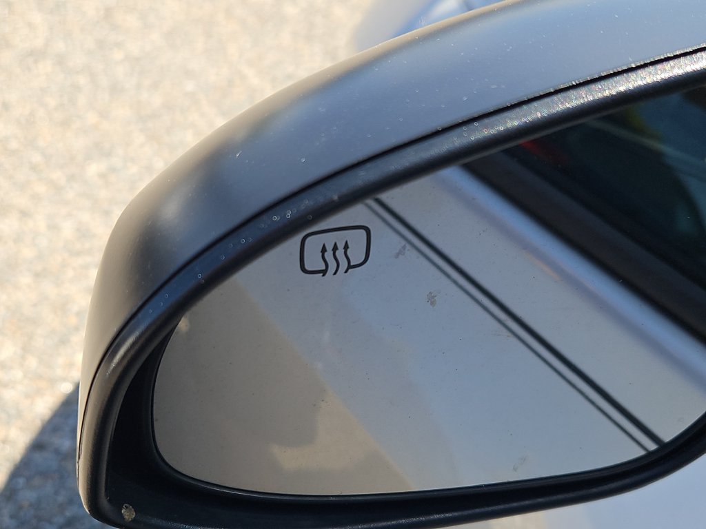 Used 2019 Toyota Corolla LE FWD image 18