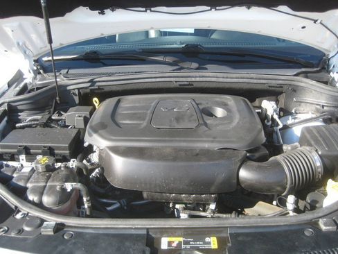 Used 2021 Jeep Grand Cherokee Laredo X image 13