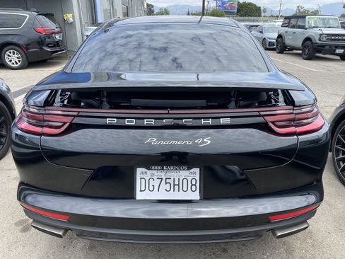 Used 2018 Porsche Panamera 4 AWD/4WD image 9