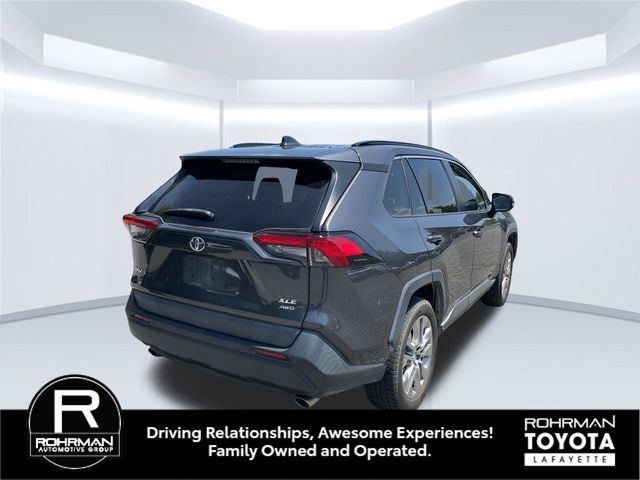 Used 2019 Toyota RAV4 XLE Premium w/ Cold Weather Package AWD/4WD image 6